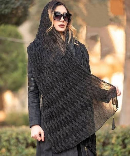شال سه بعدی نخی