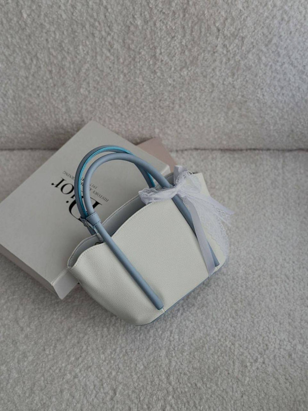کیف miu miu