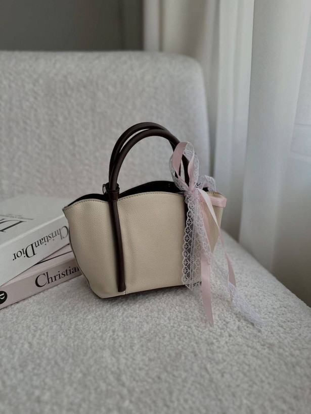کیف miu miu