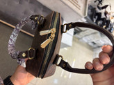 کیف دوشی مستر